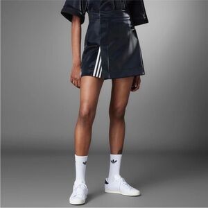 Adidas blue label version sport skirt black white